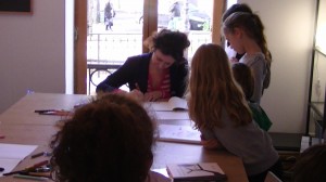 Atelier "J'apprends à dessiner les animaux avec Janik Coat", le 26 octobre 2013.